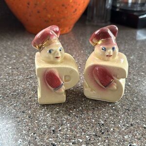 Vintage Chef S & P Letter Salt and Pepper Shakers